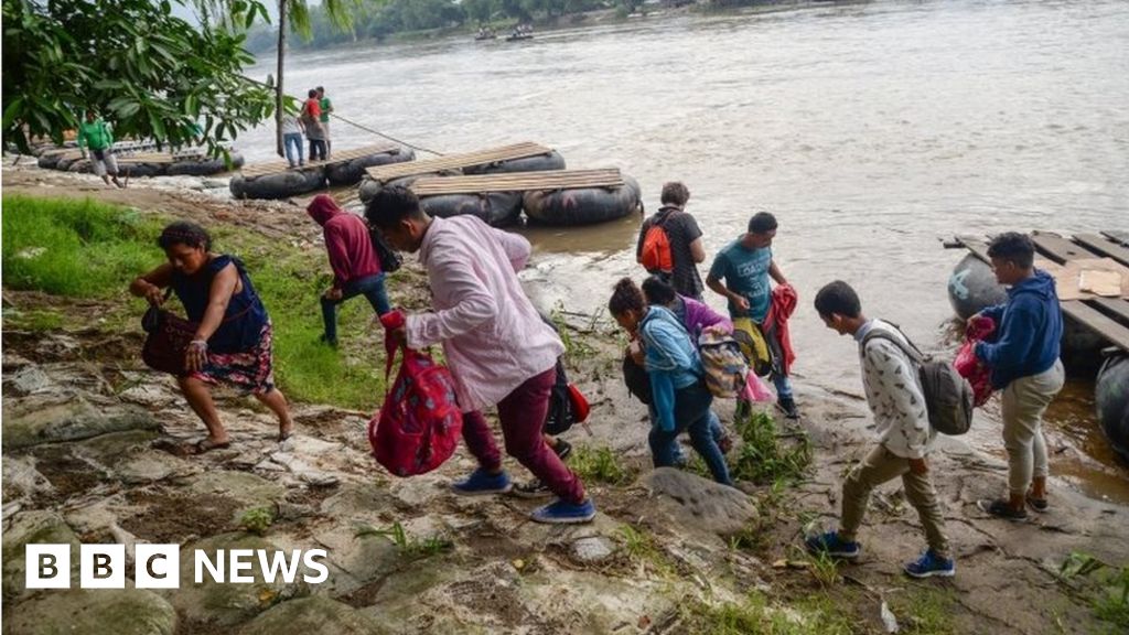 Guatemala president seeks to unblock US migration deal