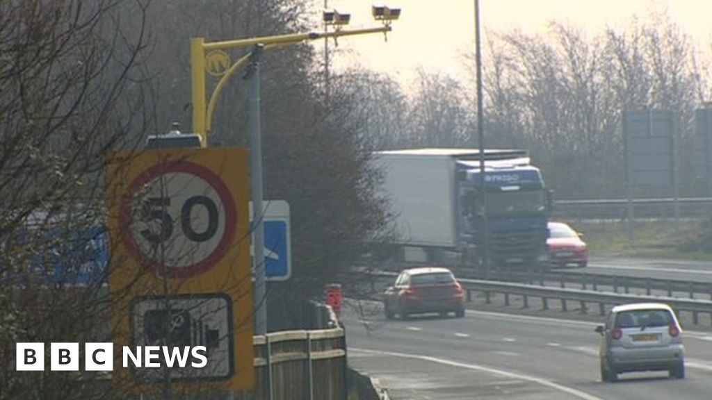 Air pollution: Trial M4 50mph limits made permanent
