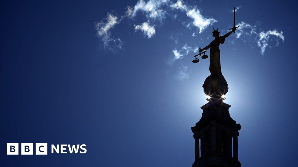 'Alarm bells started ringing' BBC News