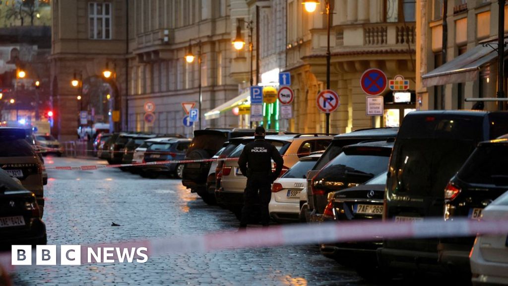 Prague shooting: Gunman dead after killing 10 at Prague university