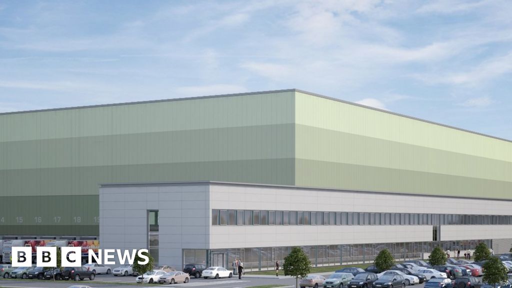 Aldi And B M Bedford Warehouses To Create Thousands Of Jobs Bbc News
