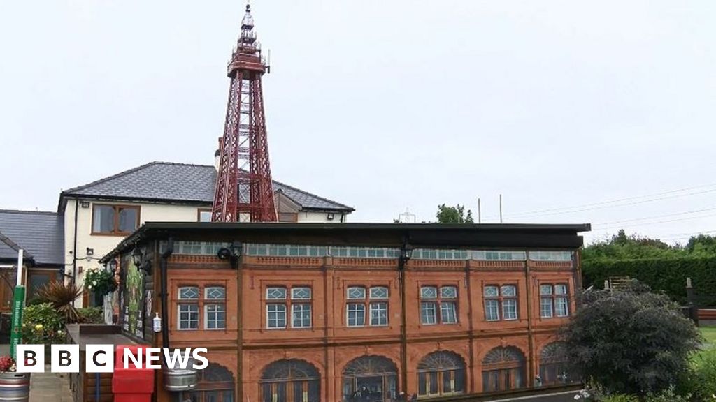 Garden shed houses pub and Blackpool Tower model - BBC News