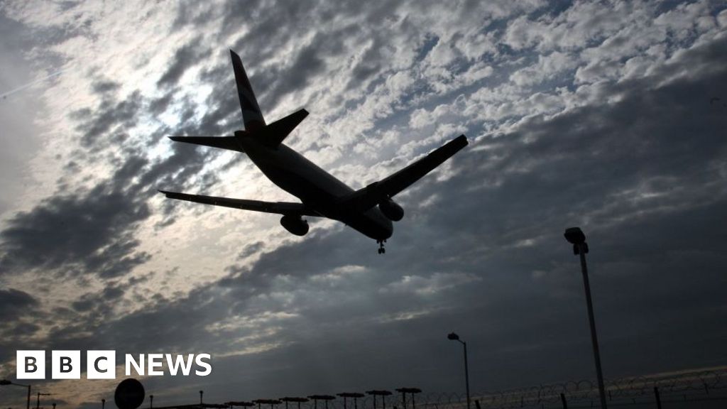 Air industry bodies call for the UK government to support