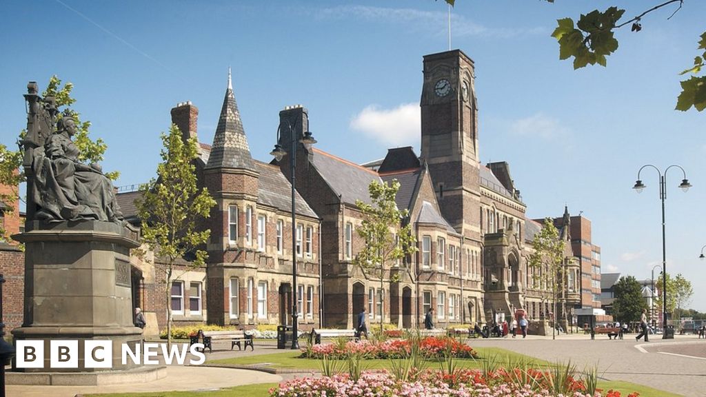 St Helens Council green belt building plan approved despite opposition BBC News St Helens Council green belt building plan approved despite opposition BBC News