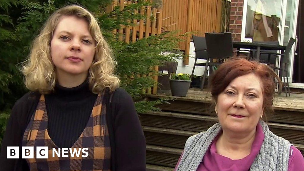 Mother-daughter relationship turned upside down by Covid - BBC News