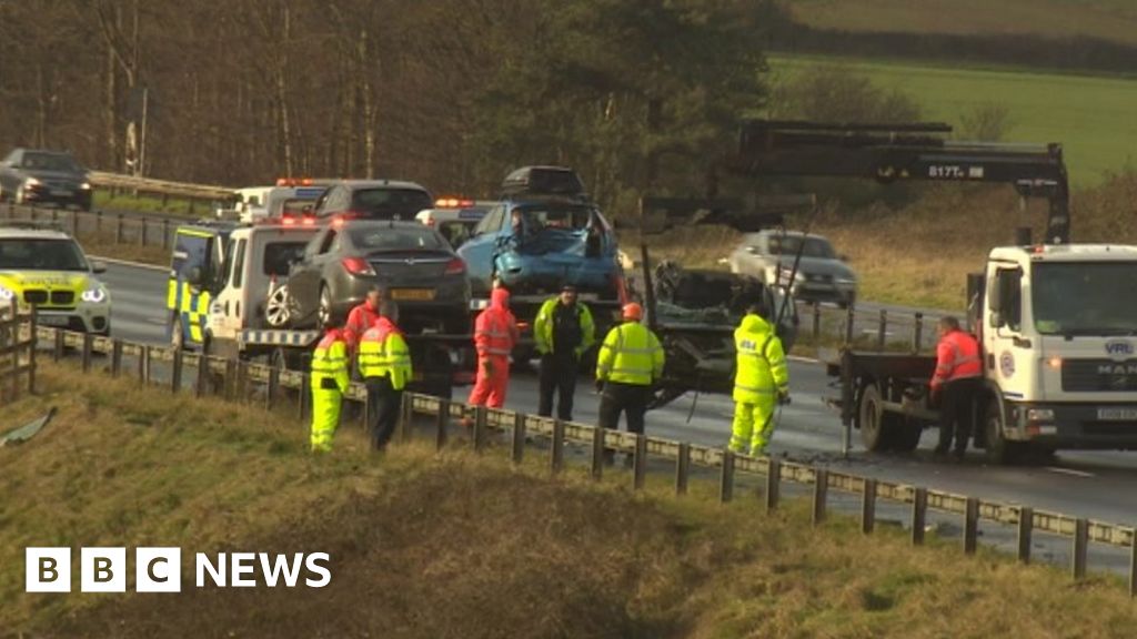 M4 crash One dead and one injured in fourvehicle collision