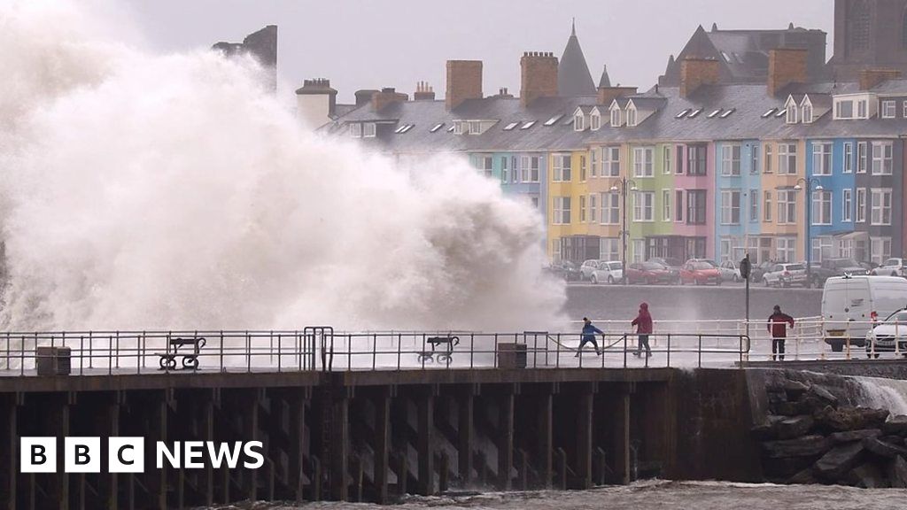 Storm Dennis brings heavy rain and flooding to Wales BBC News