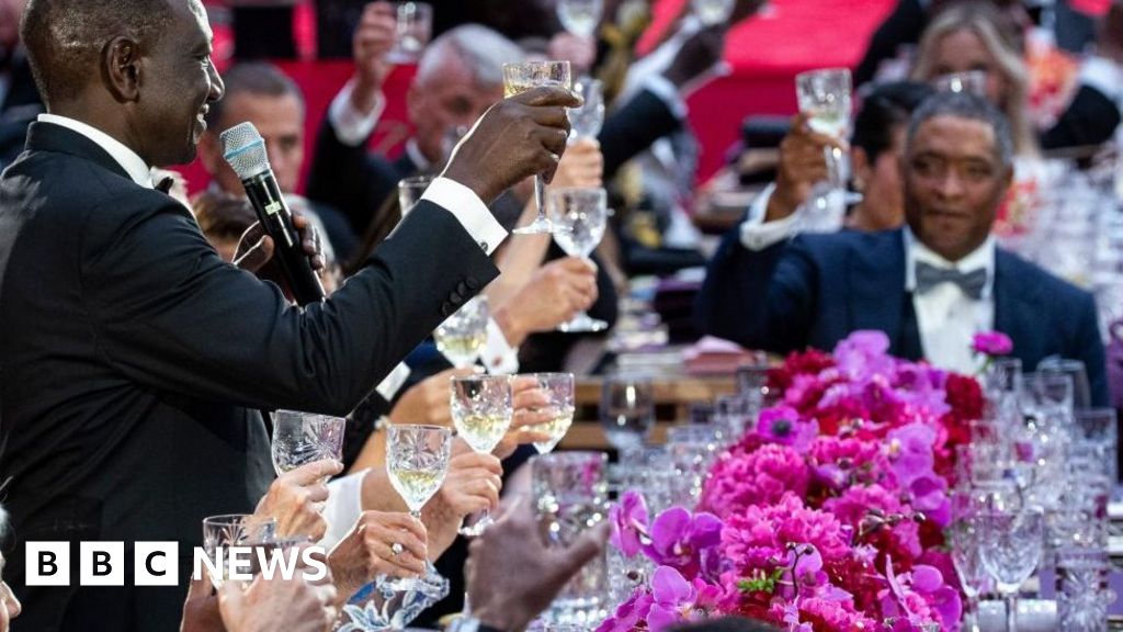 Státní večeře v Bílém domě: Obama a další hvězdy usilují o keňského Ruta