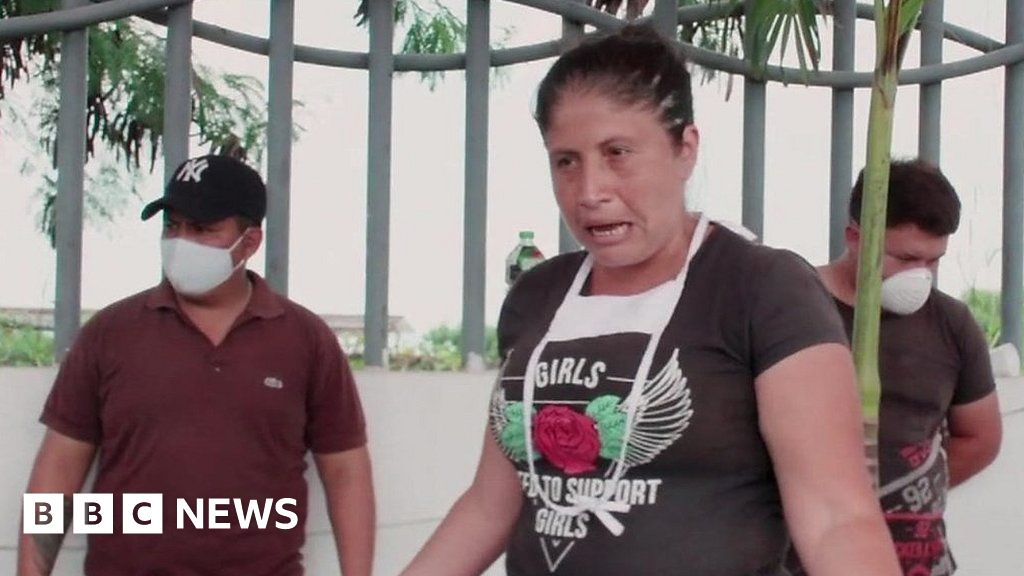 Coronavirus: Ecuador struggles to bury its victims