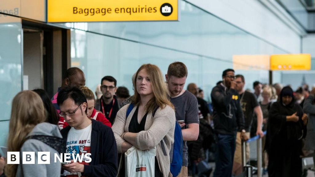 Easter airport queue warning amid staff shortages