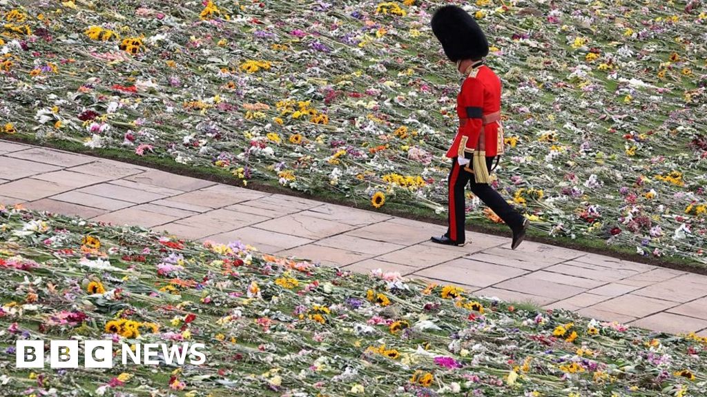 14 Headlines that made 2022...in 74 seconds - BBC News