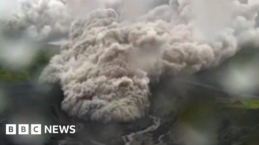 Indonesian volcano spews ash 15km into sky