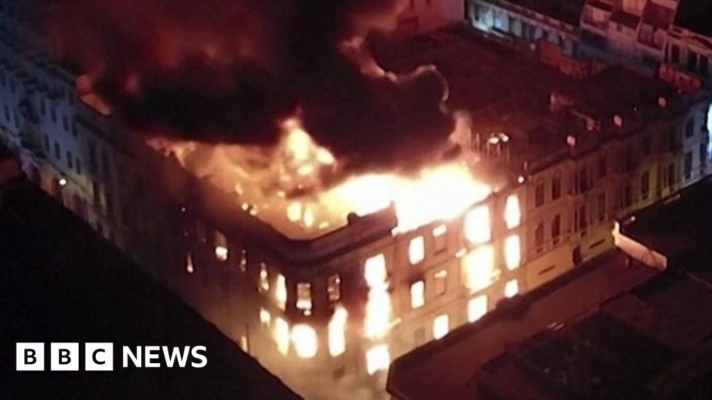 Peru protests: Historic building in Lima catches fire as protests continue