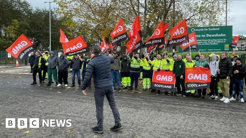 Glasgow bin strikes begin as world leaders arrive for COP26