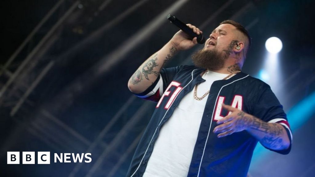 Male musicians discuss mental health in Man Down film