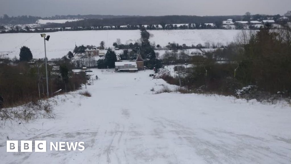 The 'Beast from the East' closes ski resort in Kent