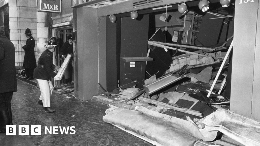 Birmingham Pub Bombings: 'Men Responsible' Named By IRA Bomber - BBC News