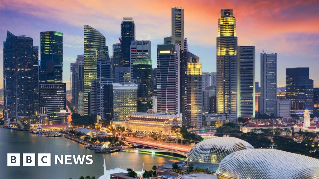 Man sentenced to death in Singapore via Zoom - BBC News
