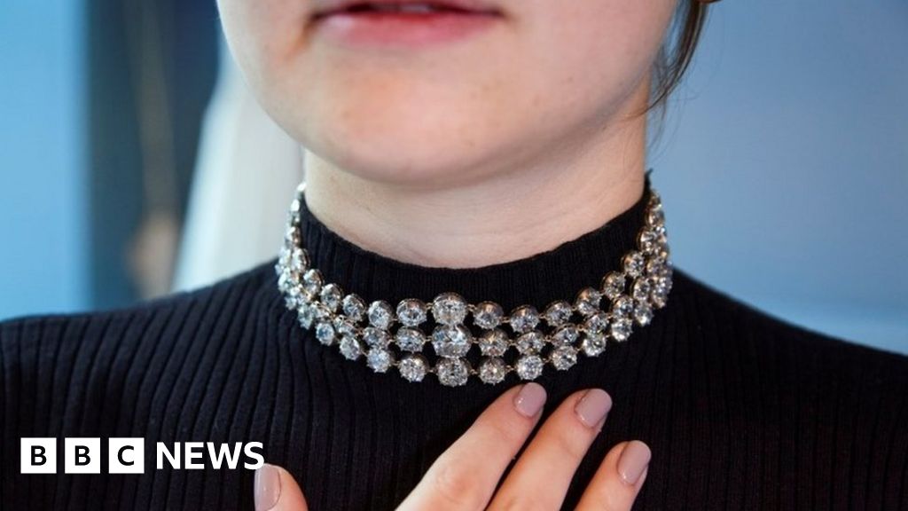 Marie Antoinette's bracelets sell at auction for $8 million