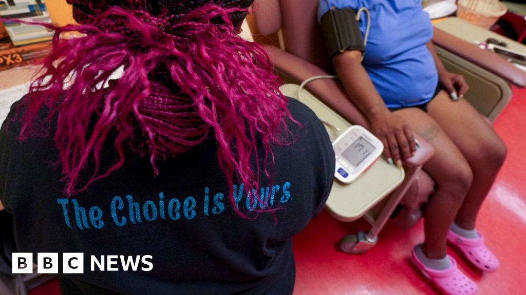Anger outside Mississippi's last abortion clinic