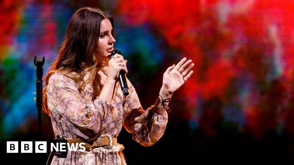 Lana Del Rey Responds To Accusations Of Racism Bbc News