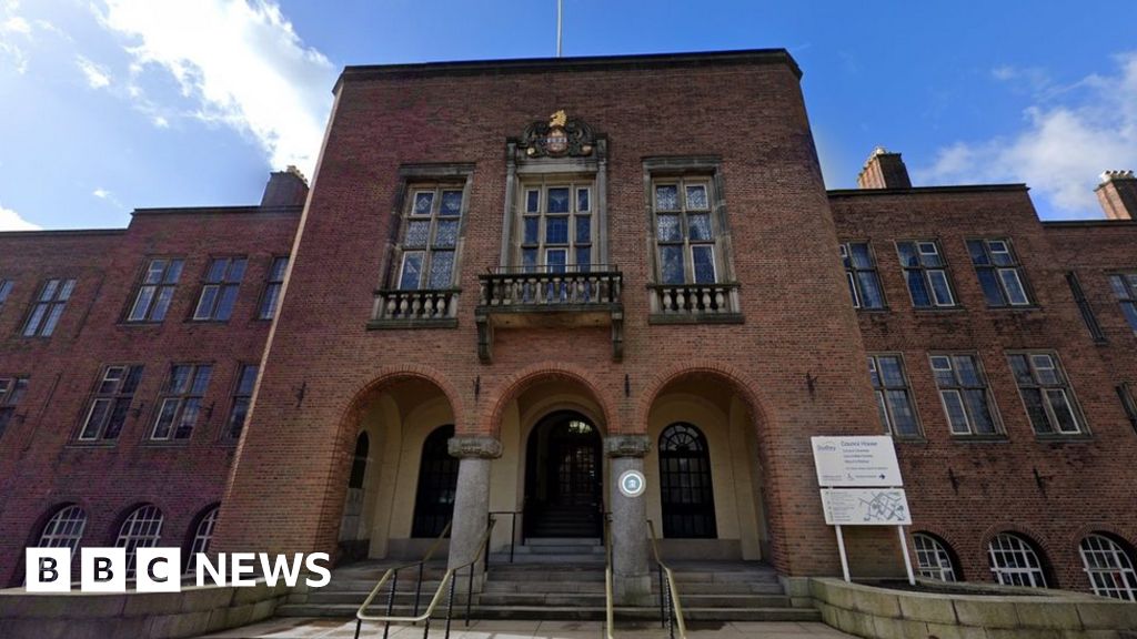 Dudley council asked to back measures as £10m overspend forecast BBC News