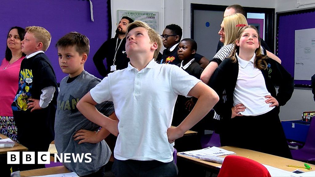 Pupils Sitting Sats Taught Power Pose To Improve Focus Bbc News