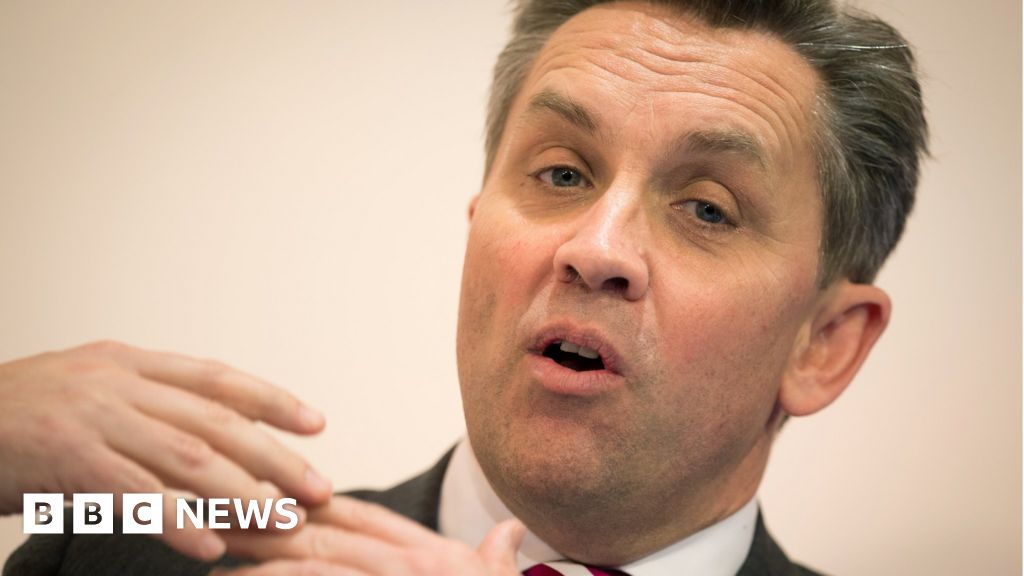 Justin King in senior role at Guy Hands' Terra Firma - BBC News