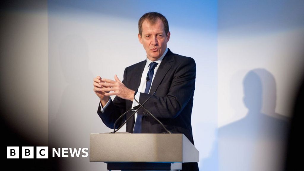 Alastair Campbell returns to newspapers BBC News
