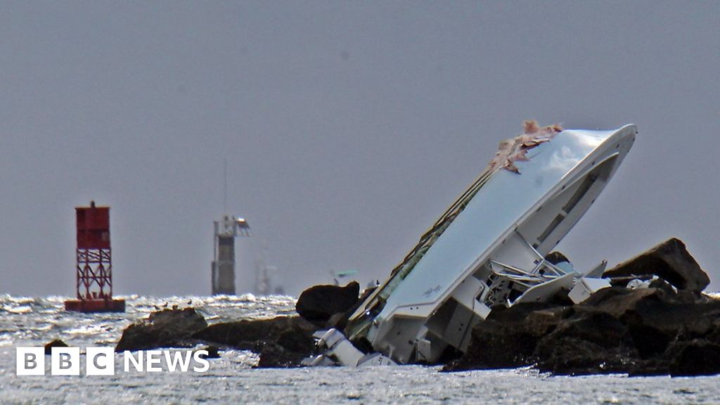 Miami Marlins baseball star Jose Fernandez dies in boat crash BBC News