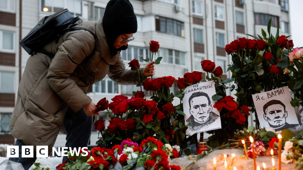 Steve Rosenberg: What Navalny's funeral tells us about Russia today