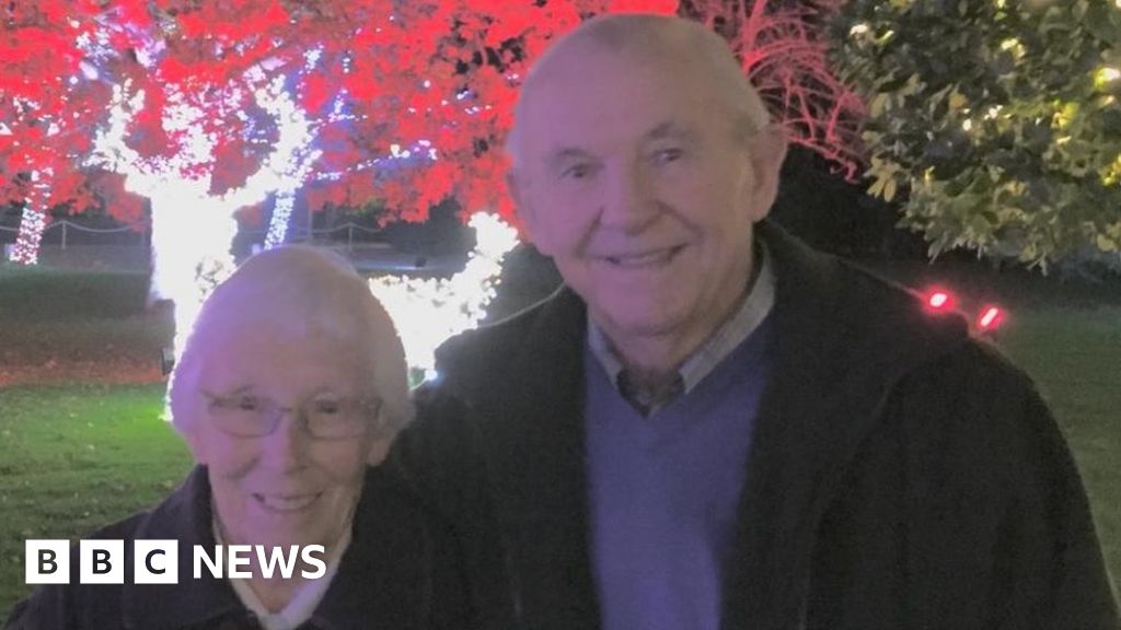 Long Melford crash death couple were 'wonderful parents' BBC News