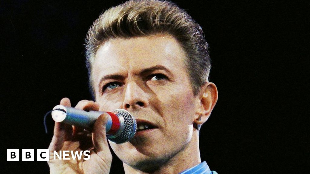 David Bowie: Singer s estate sells rights to his entire body of work to WCM