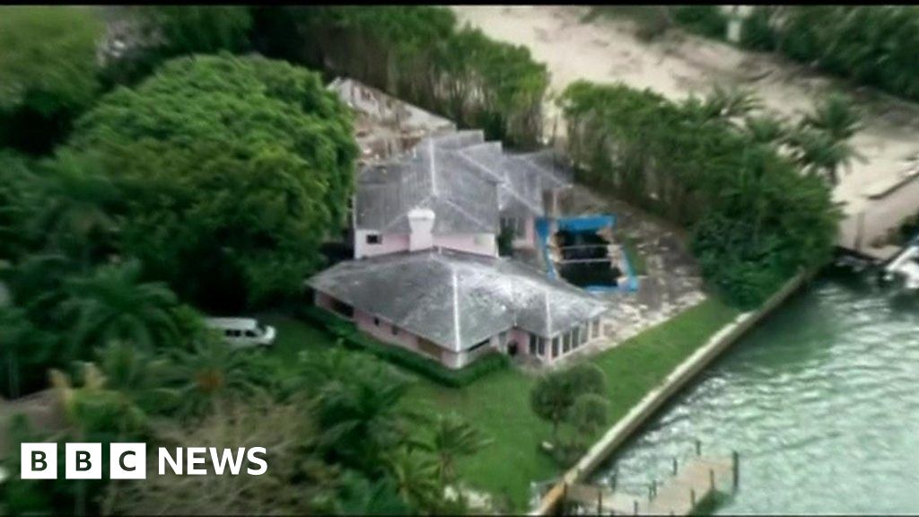 Drug Baron Pablo Escobars Miami Mansion Demolished Bbc News 2880