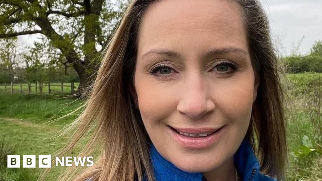 Nicola Bulley: Police divers carry out work for coroner in River Wyre