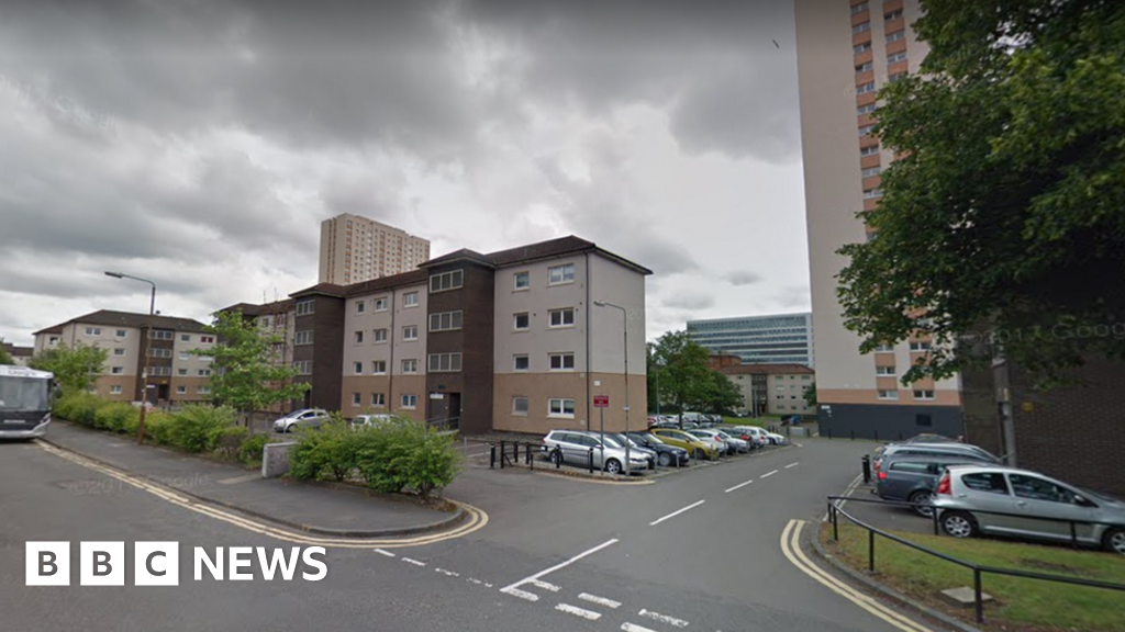 Murder Inquiry Launched After Mans Body Found In Glasgow Flat