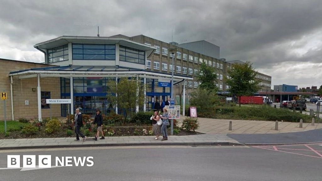 Man shot in stomach and dropped at Warrington Hospital