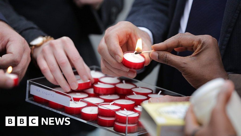 Candles and vigils for Jo Cox BBC News