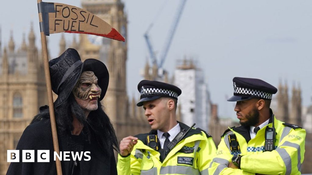 Extinction Rebellion protests make people feel heard, Green MP says