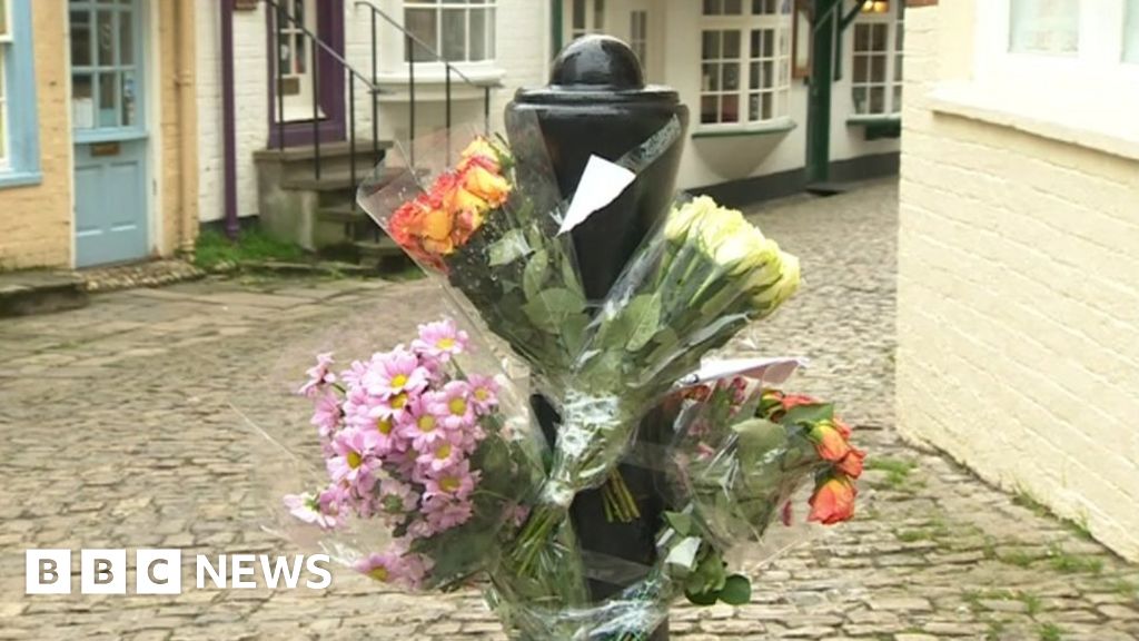 Lymington bollard: Council fined £1.4m over girl's injury - BBC News