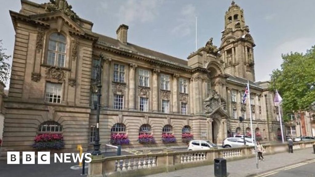Walsall council plans to drug test employees