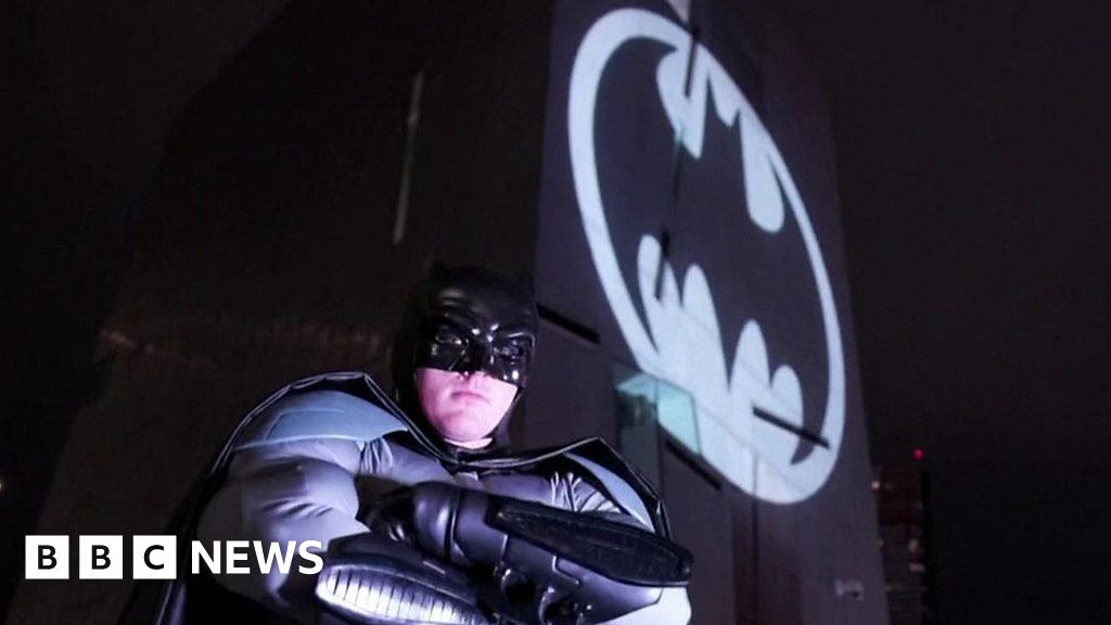 Batman Fans Celebrate Superheros 80th Birthday - 