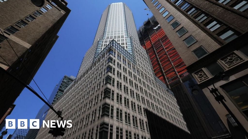 JP Morgan agrees to settle lawsuit brought by Jeffrey Epstein victim