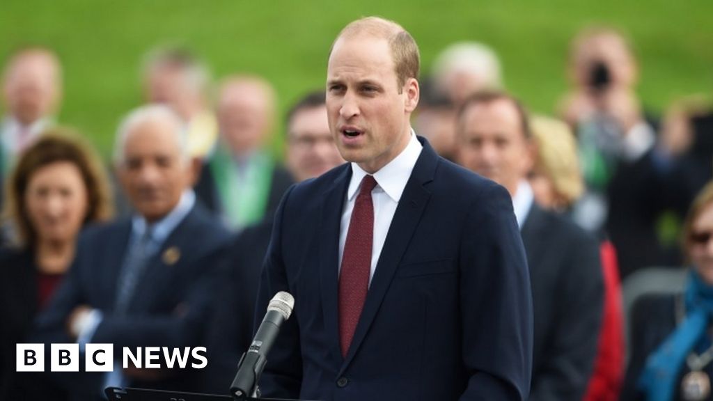 Duke of Cambridge marks Milton Keynes' 50th anniversary - BBC News