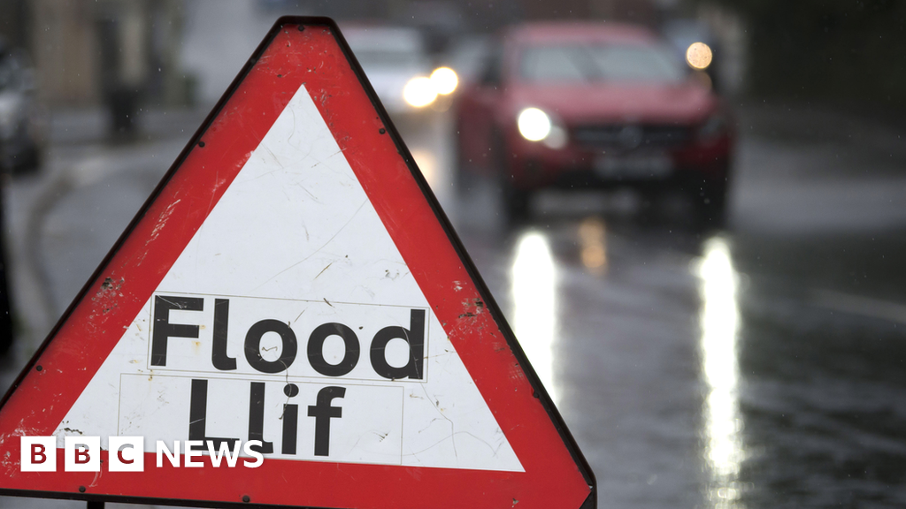 Weather: Heavy rain causes flooding and power cuts