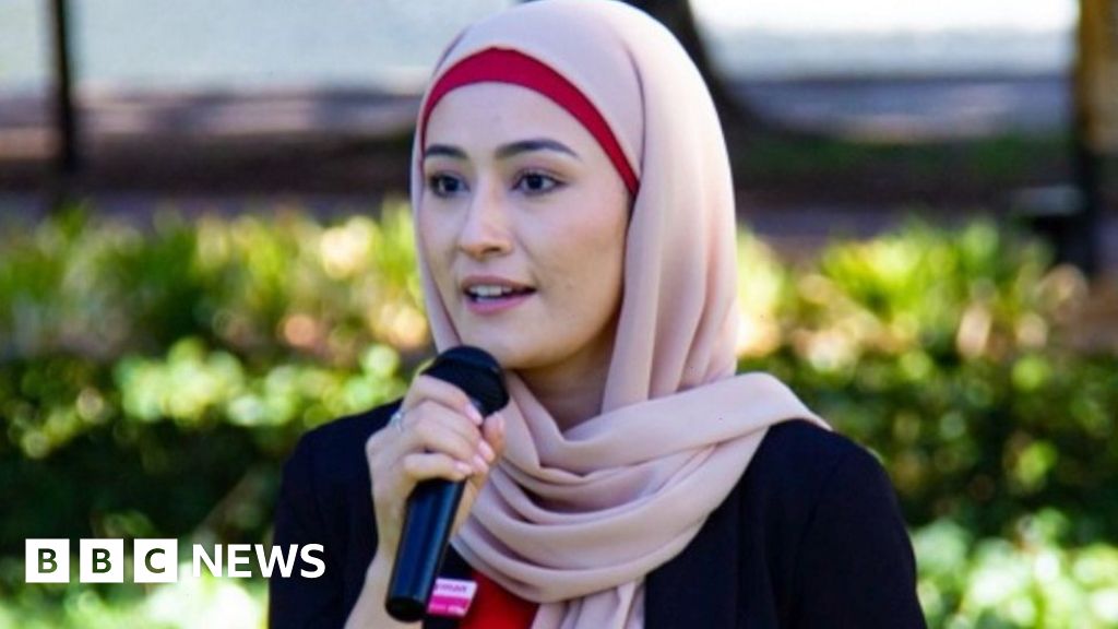 Meet Australia’s first hijab-wearing senator