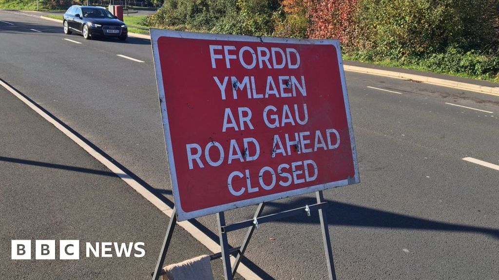 Welsh language sign mistake in Worcester by Severn Trent Water