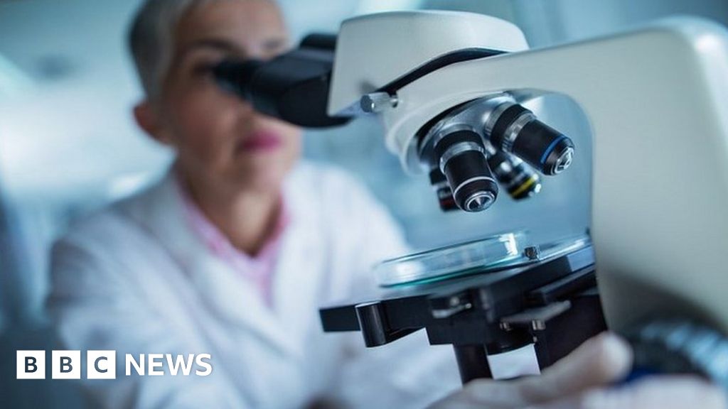 Brexit: Government plans £ 15bn science fund amid EU-UK science row
