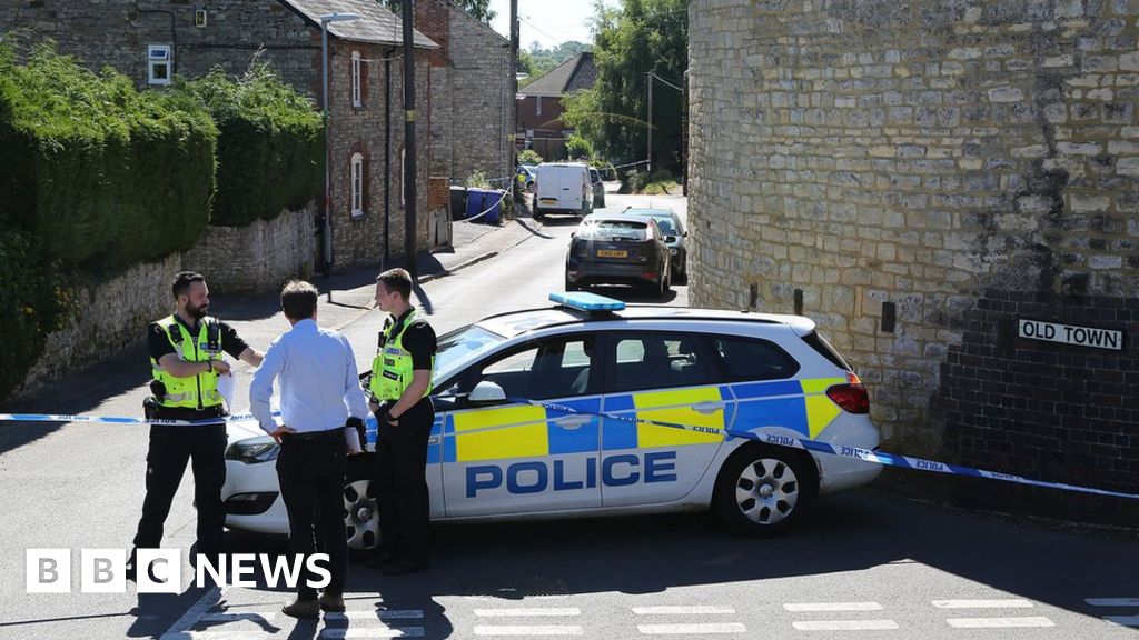 Brackley murder inquiry Four arrests follow 'suspicious death' BBC News