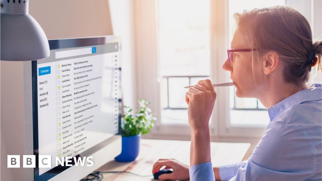 Should your email say if you're he, she or they?